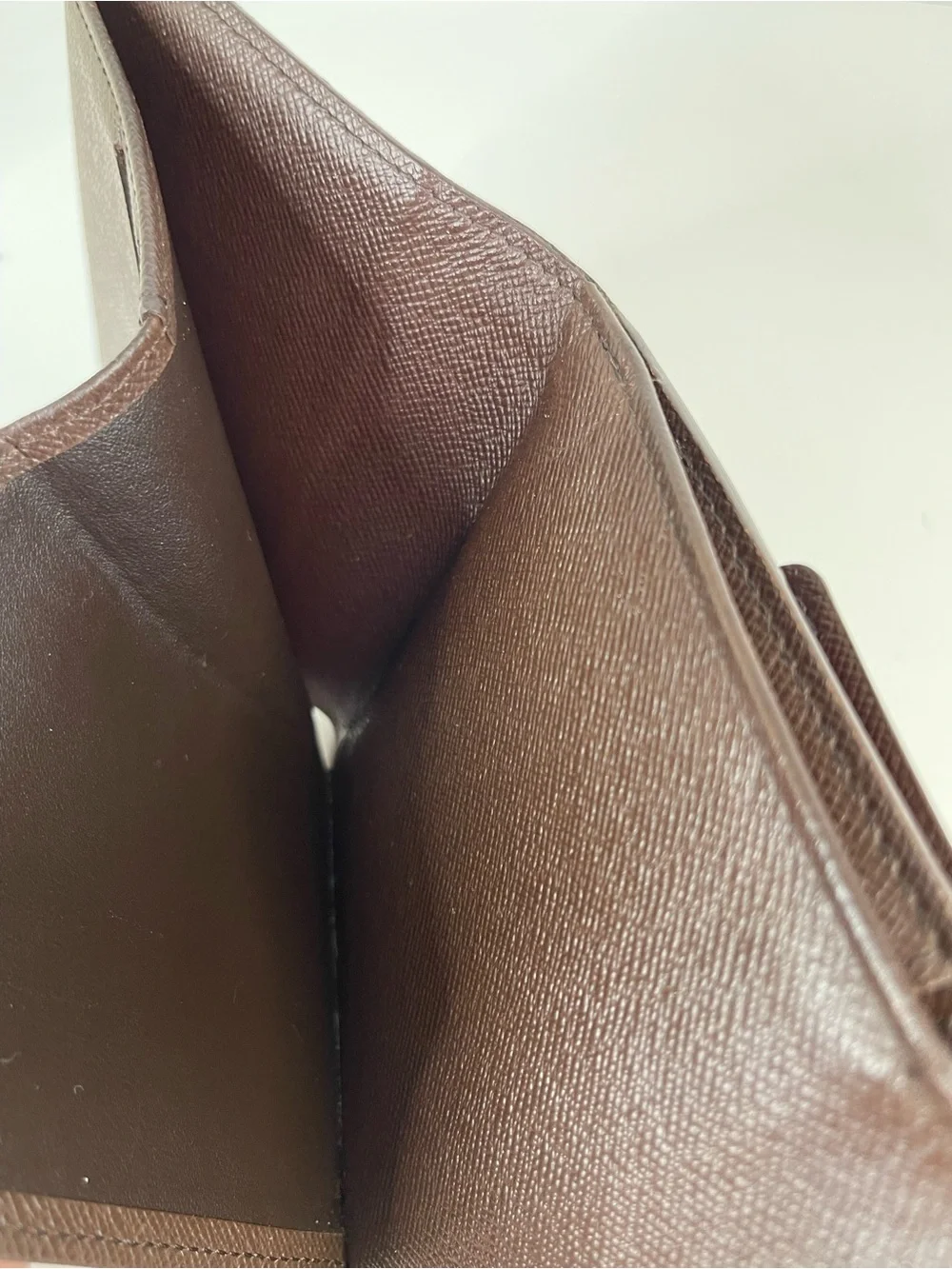 Louis Vuitton Damier Portefeuille Elise bifold wallet